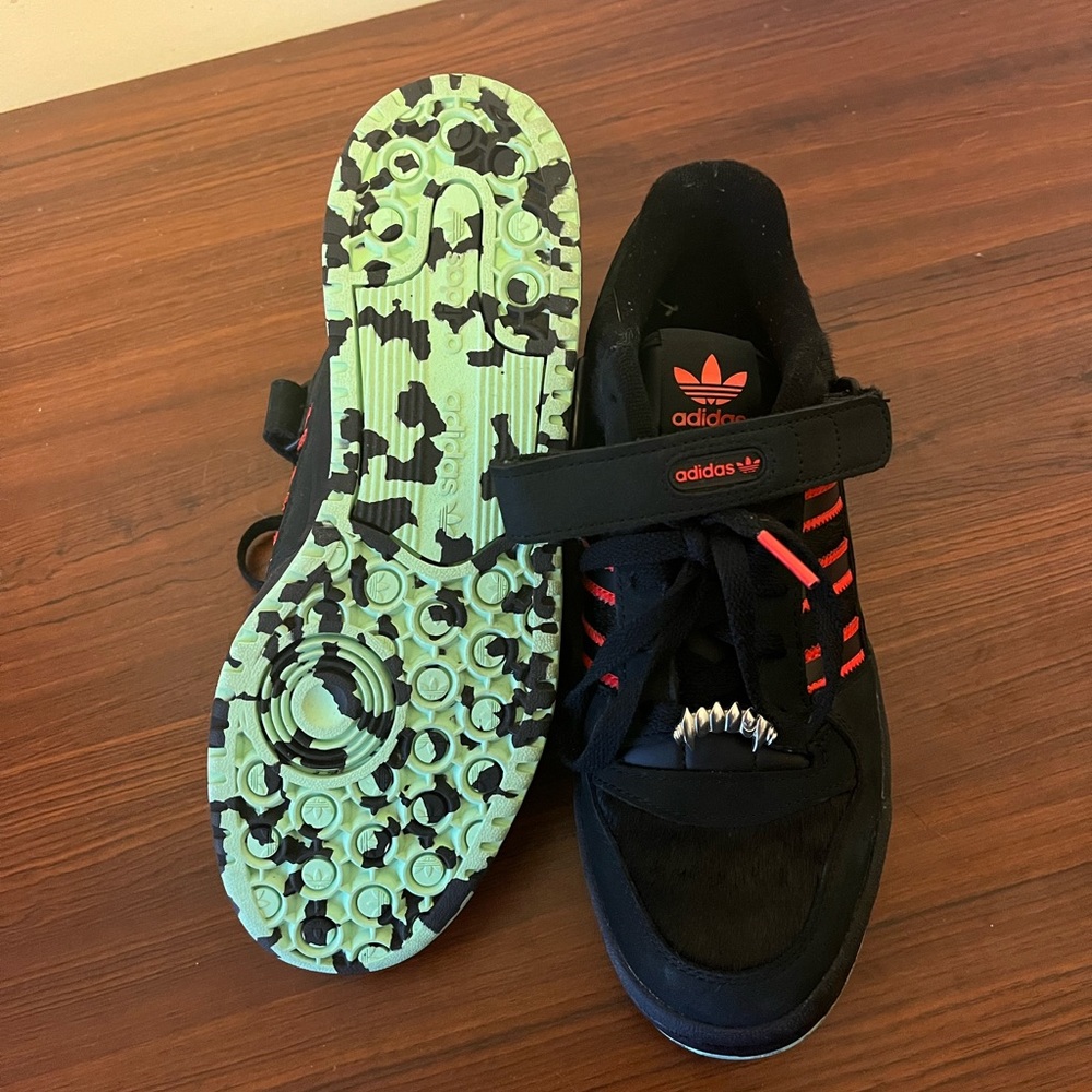 Adidas Forum Low shoe size 6.5 men’s/8 women’s